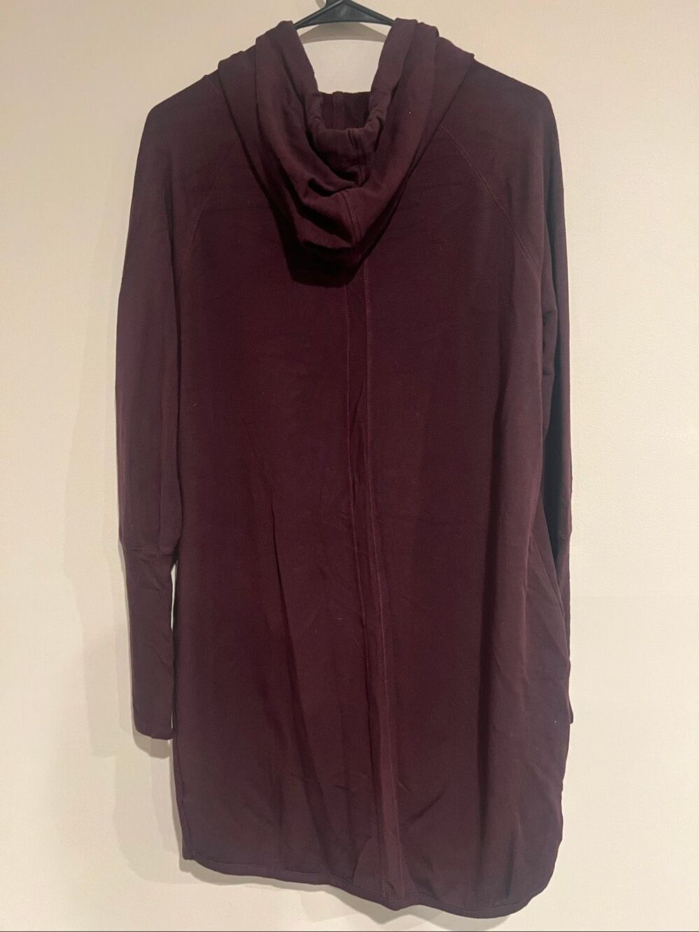Athleta Solitude Hoodie Sweatshirt Dress Purple Aubergine Sz M Made of Plush Nir - Picture 8 of 9